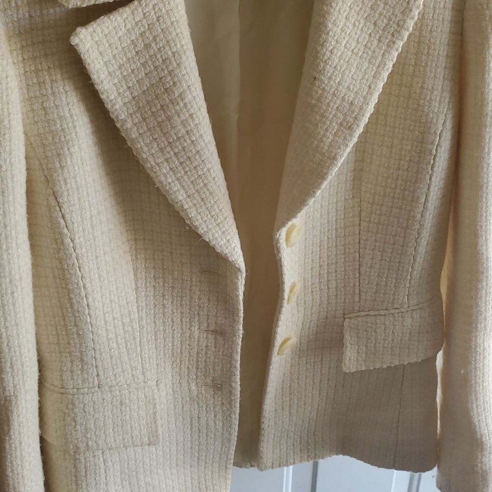 Tahari Arthur S. Levine Cream Textured Blazer – Size 8 – Classic Career Jacket - Picture 2 of 9